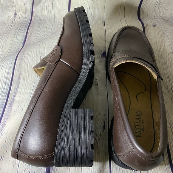 Eastland Newbury Leather Heeled Loafers Size 7 - Picture 6 of 11